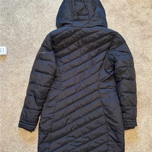 Women’s Spyder Winter Jacket - Picture 6 of 8